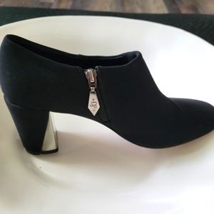 Donald J. Pliner Shoes